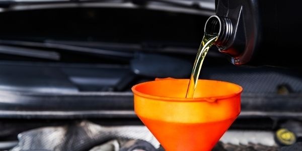 ¿Por qué es tan importante cambiar el aceite de nuestro vehículo?